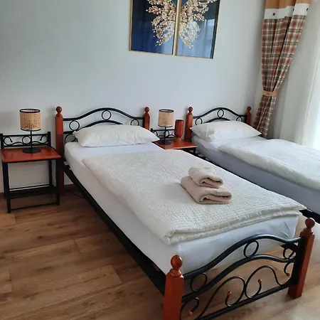 Augsburg!moeblierte Appartment! Аугсбург