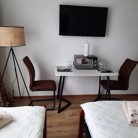 Augsburg!moeblierte Appartment! *