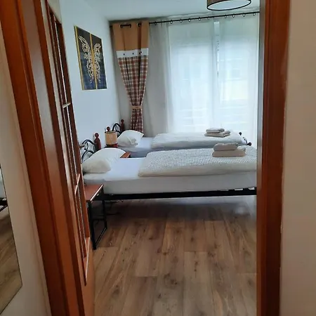 Augsburg!moeblierte Appartment!